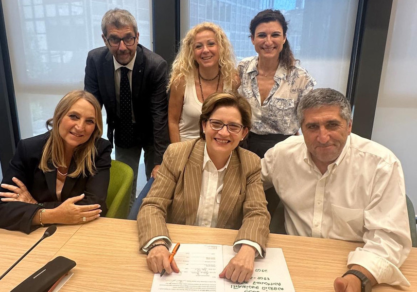 Firma contratto