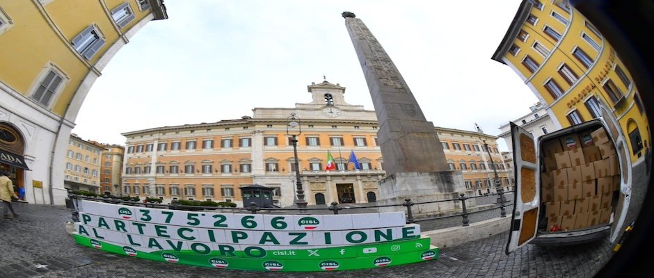 LEGGE SU PARTECIPAZIONE. SBARRA: “ORA PIENA ATTUAZIONE ALL’ARTICOLO 46 DELLA COSTITUZIONE PER CAMBIARE IN MEGLIO IL VOLTO DEL MODELLO DI SVILUPPO DI QUESTO PAESE”